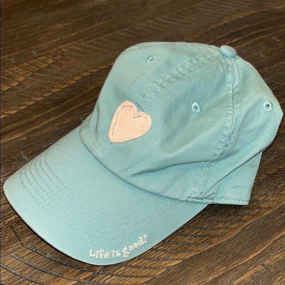 LIFE IS GOOD “PINK HEART” ADJUSTABLE CHILL CAP
